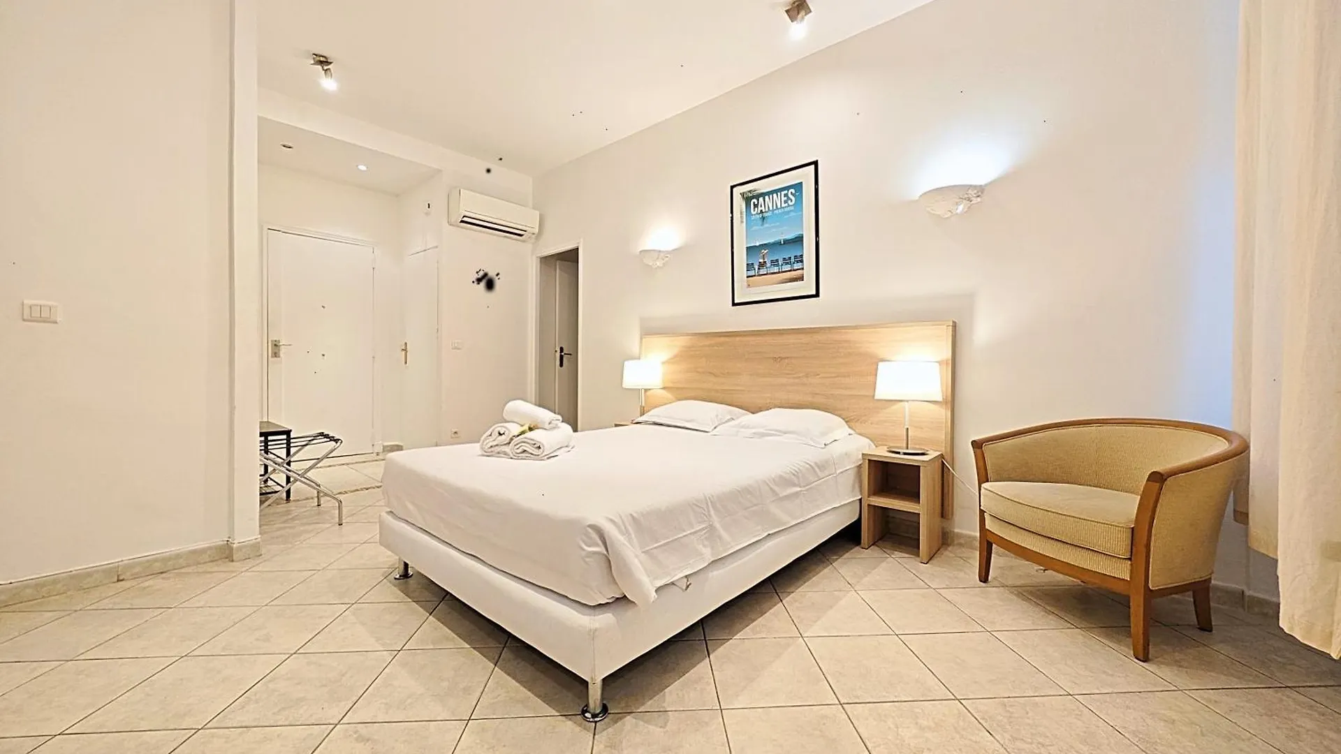 Apartament Viva Riviera 11 Rue Commandant Andre Cannes Francja
